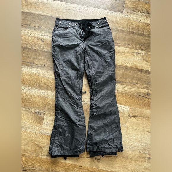Women’s snow pants - Picture 3 of 5